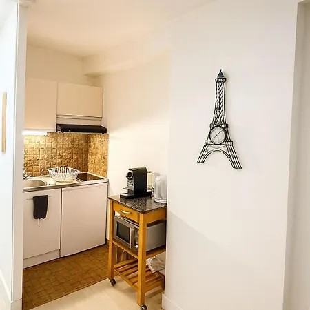 Kennedy 5 Min à Pied De La Tour Eiffel Parigi