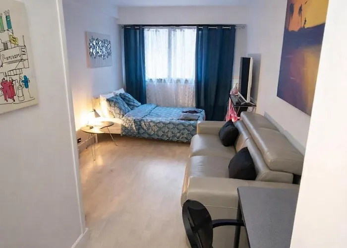 Kennedy 5 Min à Pied De La Tour Eiffel *