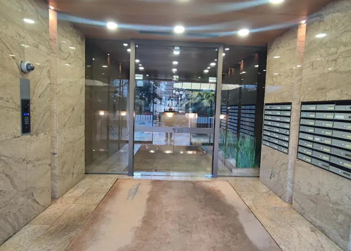 Kennedy 5 Min à Pied De La Tour Eiffel